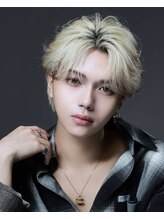 リップス 吉祥寺店 (LIPPS)&nbsp;サンウォン風ホワイトブロンドセンターパートエンドカラー