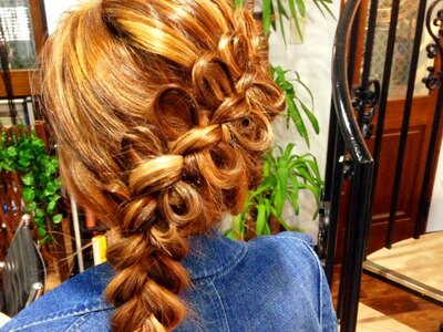 ヘアアレンジ・セットもお手の物♪♪