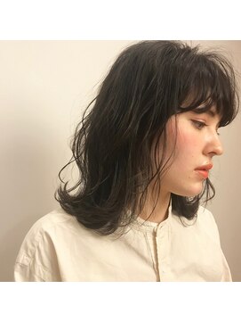 ルーイ(LOUIE) ナチュラル/透明感ダークアッシュ