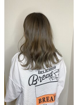 モルニ(MORNI) ハニーベージュ_マロンベージュ Aラインボブ かきあげ