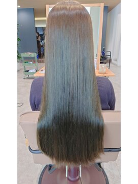 ビスポーク(BESPOKE) 20代30代40代髪質改善トリートメント艶感ストレート透明感