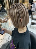 【バレイヤージュショートボブ】