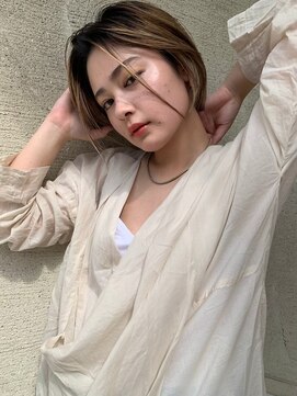 スペシウムバイアンバースデー(spacium by UNBIRTHDAY) ハイライト大人ショートグラデーション