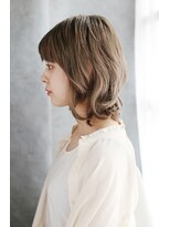 リーニアプラスエヌ(LINHA +n)&nbsp;20代30代40代　かわいさにモード・くびれレイヤー【長浜】