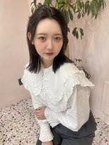 ボタン シブヤ(VOTAN SHIBUYA)&nbsp;アッシュ/グレージュ/韓国ヘア/渋谷/レイヤー/顔まわり