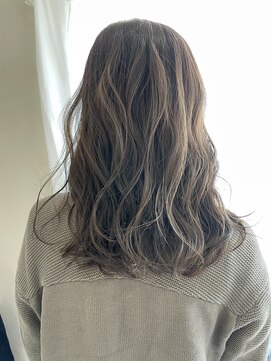イロン(iroN) 30代女性　グレージュ