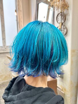 キミ(kimi) 【kimi自由が丘】水色カラー × ポイントカラー