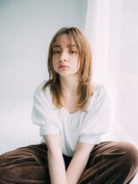 ヘアー＆メイク ルナルナ 明和店　HAIR＆MAKE LUNA LUNA 顔周りレイヤーセミロング×ホワイトベージュ