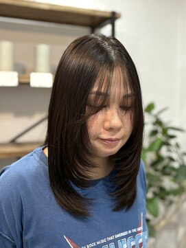 ミツバ(3tuba) ザックリ感で魅せるお顔まわりレイヤー