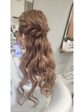 [Sekiguchi] 波巻きハーフアップ