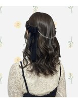 ノエ(Noe) ミディアムのハーフツイン