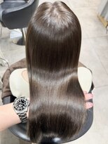 ディーエックス スリー(Dxxxx III)&nbsp;透明感 艶感 グレージュ