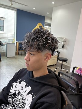 カッティングステージパルジュ(Cutting Stage PALJU) スペインカールホワイトメッシュ