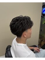 オアゾバーバー(OAZO BARBER) ショートセンターパート/テーパーフェード/前下がり/メンズ