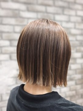 フィガロリビュート(figaro Ribute) 切りっぱなしボブ