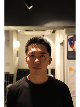 ツーエイチ 新宿(2H) 新宿/テーパーフェード/メンズショート/短髪/スキンフェード