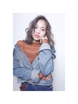 ニディー バイ デイジー(Nidee by Daisy) エフォートレスミディ