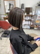 ポンパデュール ヤゴト(Pompadour YAGOTO)&nbsp;ハイライトボブ