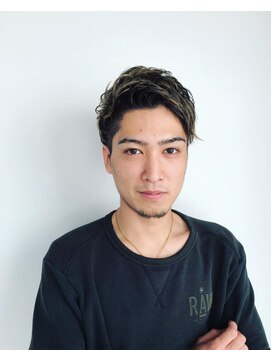 ライズ バイ レボ(RISE by REVO) 20代30代40代◎サイドパートショートソフトツーブロック