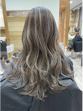 ジゼル(gisele) (稲毛)ダークモカブラウン×3Dハイライト