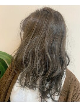 クラク 笹塚店(KURAKU) ハイライトカラー/オリーブベージュ/レイヤーカット/20代30代