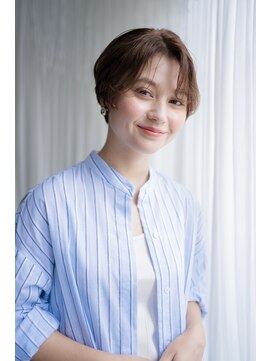 マグノリア オモテサンドウ(MAGNOLiA Omotesando) 柔らか質感ハンサムショート・・・HINATA