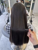 ロンドルーチェ 心斎橋(Lond luce)&nbsp;ダークアッシュ/ミディアムレイヤーカット［髪質改善/縮毛矯正］