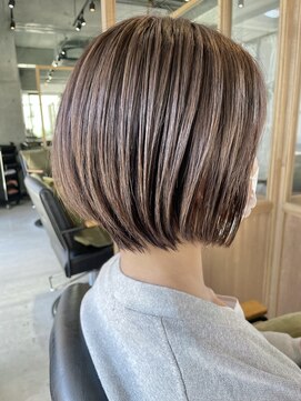 フェリア 池田(FERIA) まとまるショートボブ（田岡）