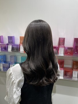 カノイ(KANOI) グレージュカラー/レイヤースタイル/韓国巻き