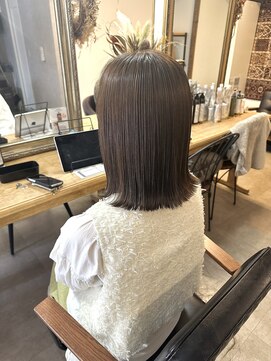 スケール(SCALE) オリーブグレージュ