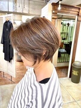 ボタニカル(BOTANICAL) 大人ボブオレンジブラウンカラーひし形ショートカット