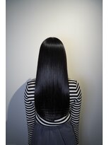 サリ(SARY)&nbsp;黒髪ロングストレート　縮毛矯正