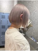 ピンクベージュワンホンヘアレイヤー切りっぱなしボブ