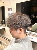 【憧れの組み合わせ】ホワイトメッシュ波巻きパーマ!