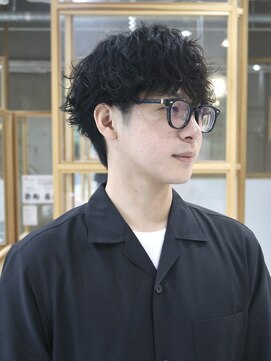 ウード(OUD) シャドウパーマ