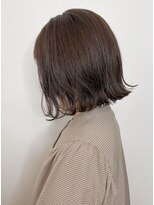 リタ 枚方(Rita) 冬の黒髪◎暗めカラー切りっぱなしボブで旬顔ヘア