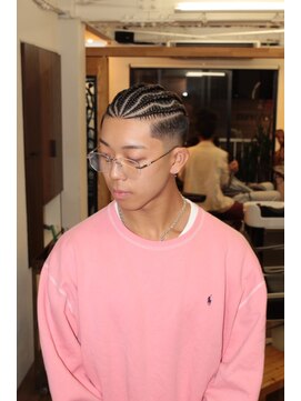 ビーバイエイトジェンツ(Bee by EIGHT GENTS) MEN’S HAIR/波巻ツイストスパイラル/フェザーパーマ/心斎橋