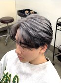 ホワイトシルバーエンドカラーセンターパート