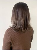 春先透明感グレージュで柔らかミディアム