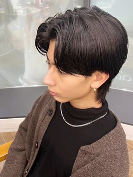 ネオリーブ クーロ メゾン 横浜(Neolive curro Maison) 韓国センターパート×ウルフカット　MEN’S HAIRフェザーパーマ