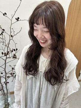 スワッグ(Swag) ロングヘアにナチュラルブラウン