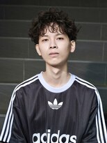 ハーバーズ バイ エムスラッシュ 鎌倉由比ヶ浜(Harbors by M.SLASH)&nbsp;ツーブロック/刈り上げ/ツイスパ/前髪パーマ/鎌倉