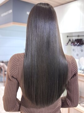 プラグ バイ ネオリーブ(plug by neolive) 小顔×髪質改善[髪質改善/縮毛矯正/韓国]T