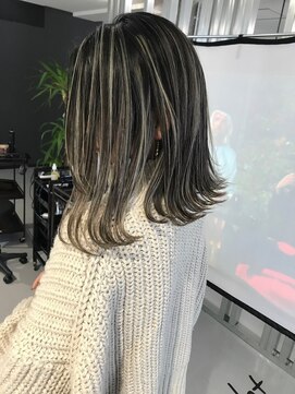 キング(K!ng) 縮毛矯正髪質改善ハイライトレイヤーカット枚方美容室エクステ