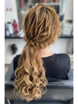 リブレ(Rebre) 編み込みサイドポニーテール☆☆