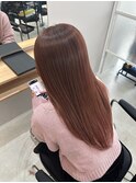 ピンクベージュ