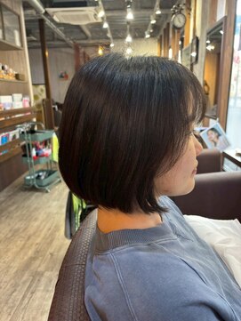 ビーチェ 小岩(Bice) 20代30代40代におすすめの内巻きでまとまる上品ミディボブ