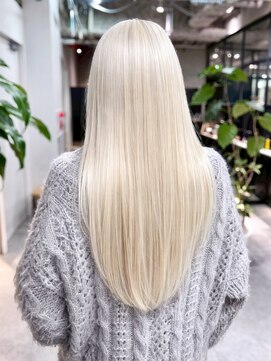 シオン(shion) ブロンド韓国ヘアロング顔周りレイヤー_ba585462