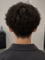 メンズ ドルチェ(men's Dolce) 波巻きスパイラル×マッシュ|動きと束感を両立するメンズパーマ