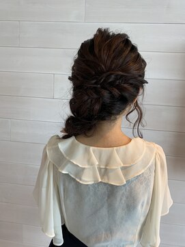 アールサロンサカエ(Rr SALON SAKAE) サイド編み下ろし☆AMU